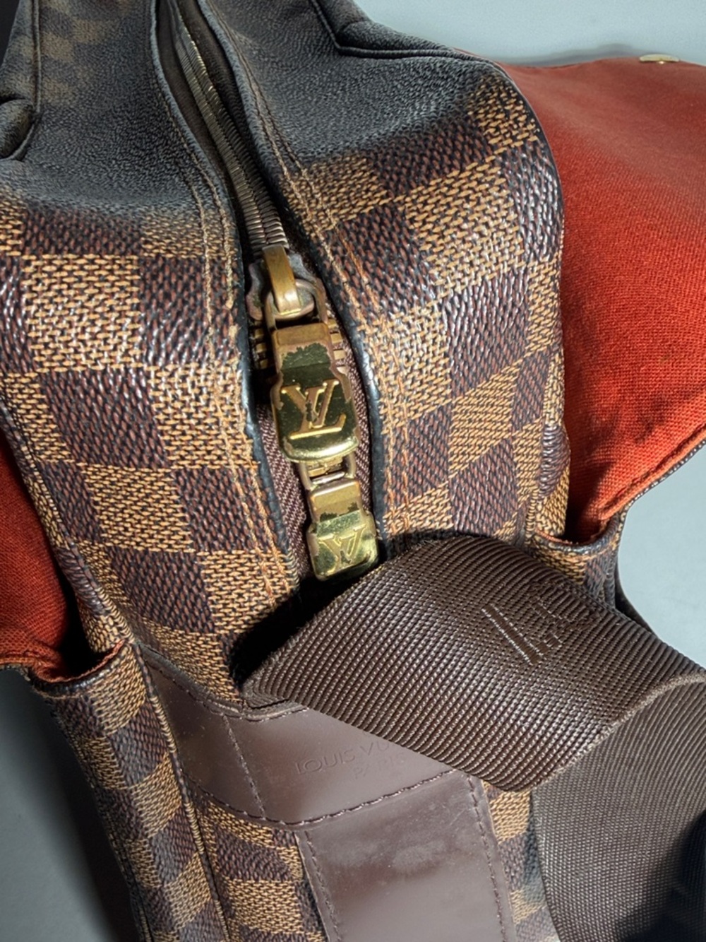 Pre-Love Louis Vuitton Damier Brown Checkered Men’s Crossbody Bag - Picture 14 of 17